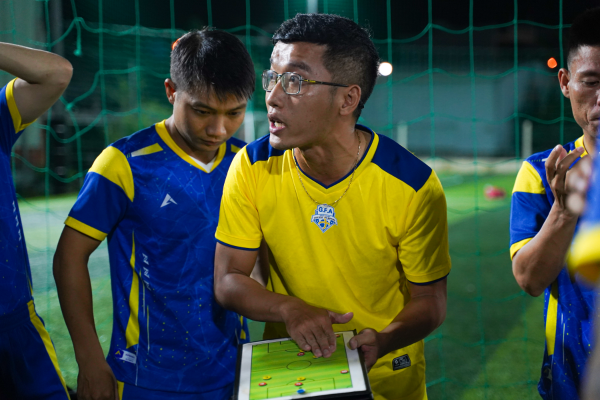 Coach trying to develop discipline without fear his athletes on field
